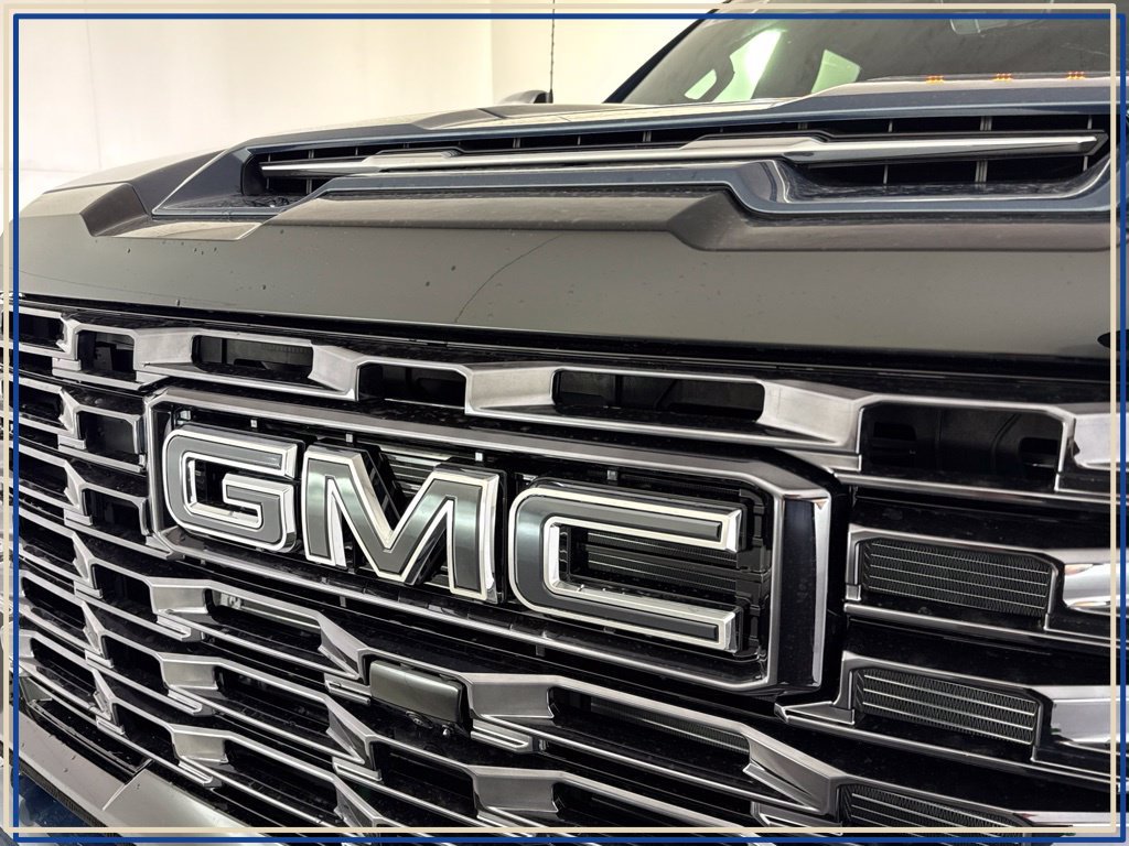New 2026 GMC Sierra 3500 Denali Ultimate AWD/4WD image 36