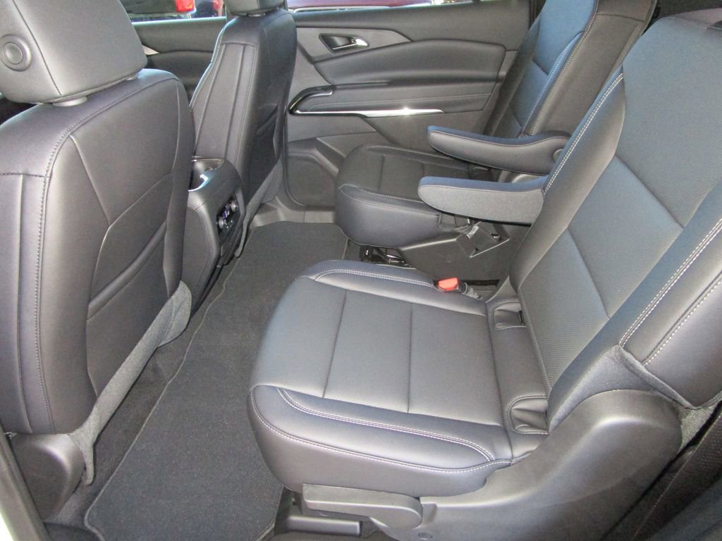 New 2026 Chevrolet Traverse LT w/ Driver Confidence Package image 18