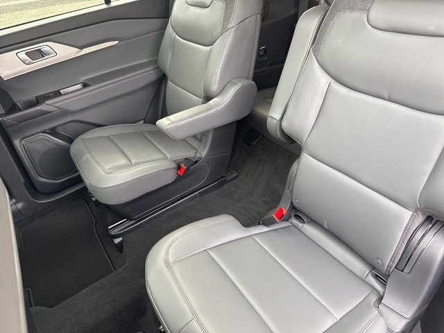 New 2025 Ford Explorer Active image 19
