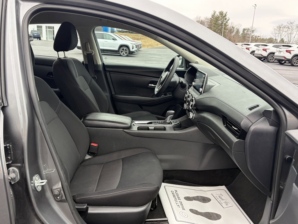 Used 2024 Nissan Sentra SV image 19