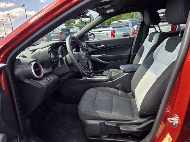 Certified 2024 Chevrolet Trax RS FWD image 19