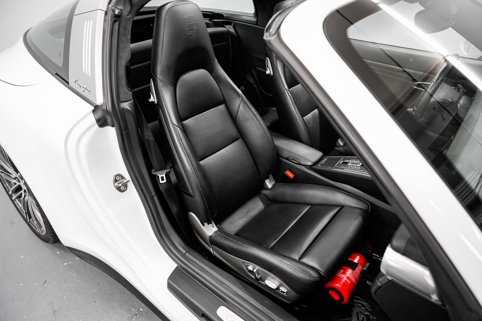 Used 2015 Porsche 911 Targa 4S AWD/4WD image 28