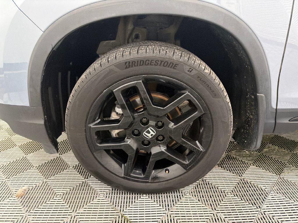 Used 2024 Honda Passport Black Edition image 13