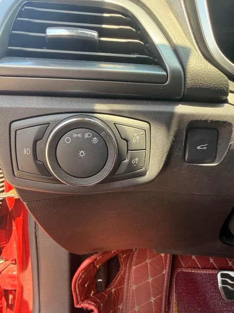 Used 2016 Ford Fusion Titanium FWD image 8