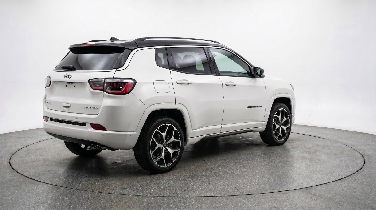 Used 2025 Jeep Compass Limited AWD/4WD image 9