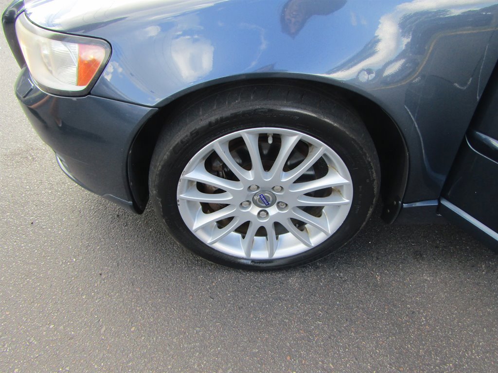 Used 2011 Volvo V50 T5 w/ Preferred Pkg image 13