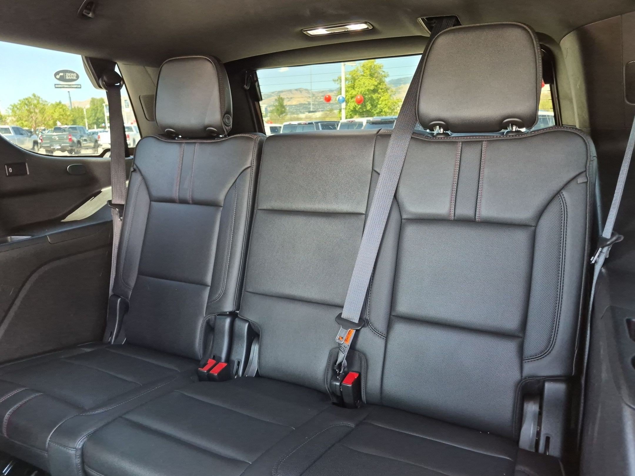 Used 2021 Chevrolet Tahoe RST w/ Luxury Package AWD/4WD image 35