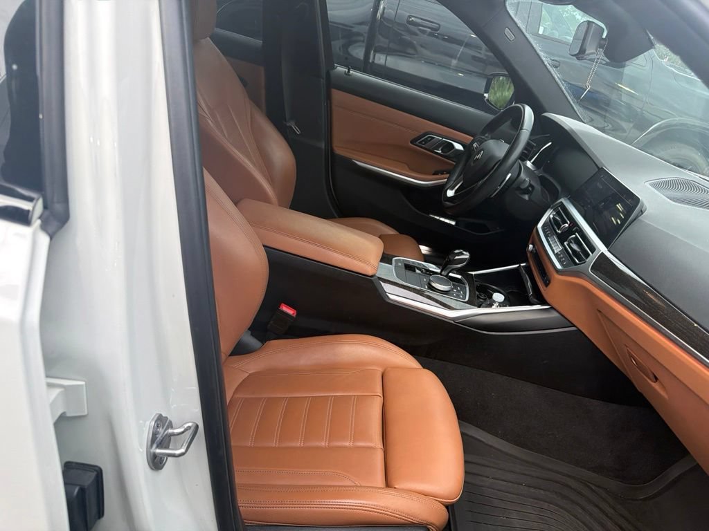 Used 2020 BMW 330i Sedan w/ Convenience Package RWD image 8