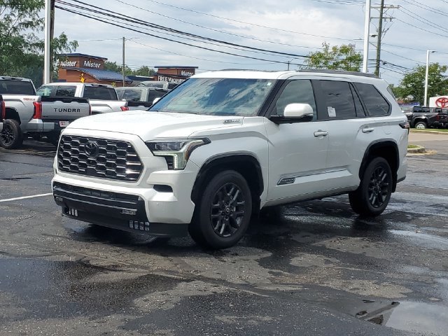 New 2026 Toyota Sequoia Platinum w/ Tow Technology Package AWD/4WD image 2