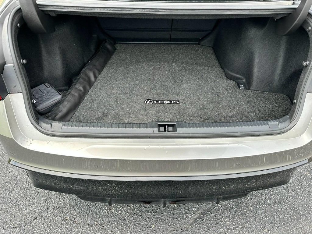 Used 2022 Lexus IS 350 F Sport AWD/4WD image 5
