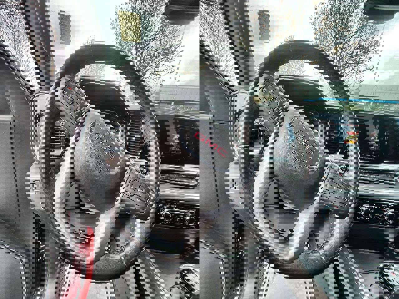 Used 2022 GMC Sierra 1500 SLT w/ SLT Convenience Package image 11