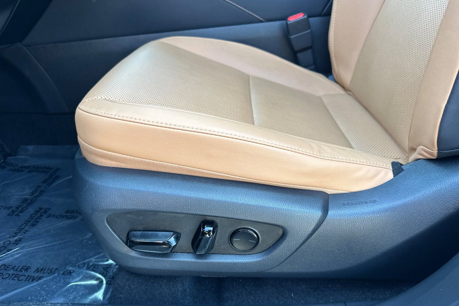 Used 2023 Lexus RX 350 Premium w/ Cold Area Package image 13