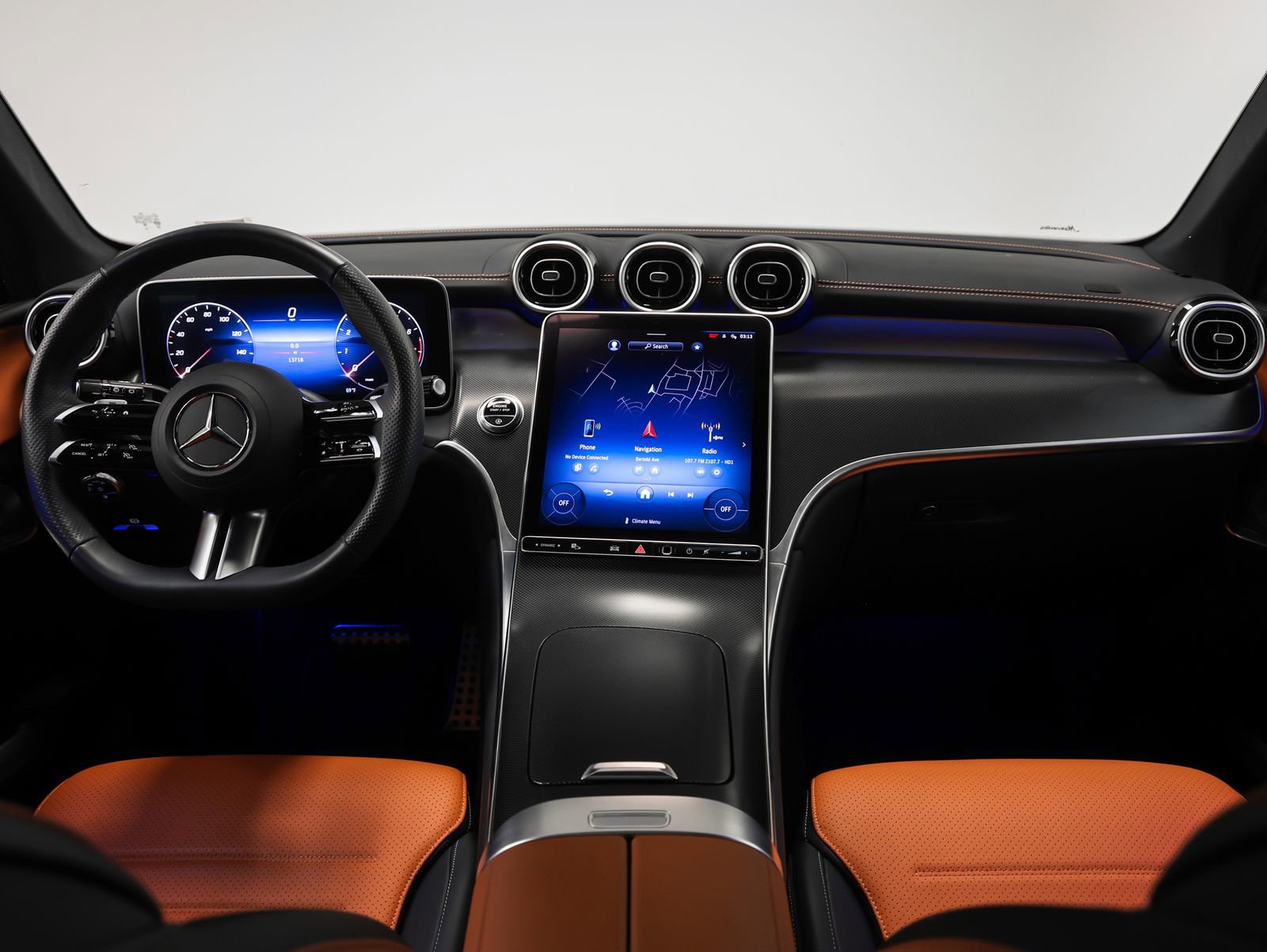 Used 2024 Mercedes-Benz GLC 300 image 33