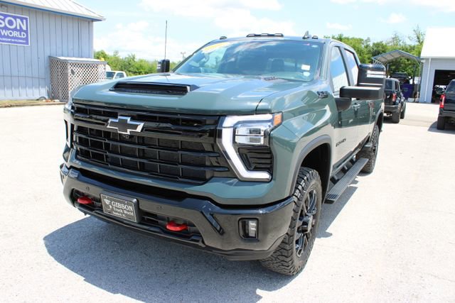Used 2025 Chevrolet Silverado 2500 LT w/ Trail Boss Package AWD/4WD image 3