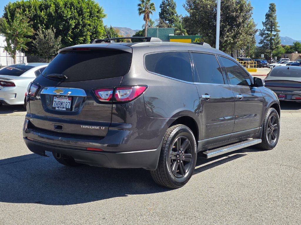 Used 2014 Chevrolet Traverse LT w/ LPO, 'HIT The Road' Package AWD/4WD image 5