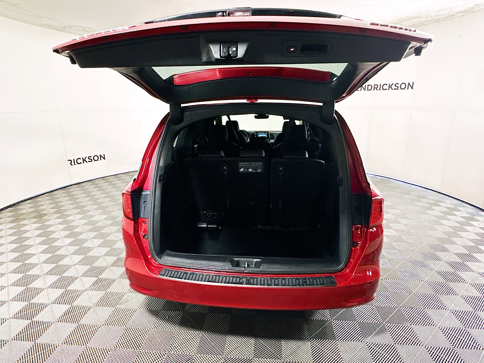 Used 2023 Honda Odyssey Sport image 31