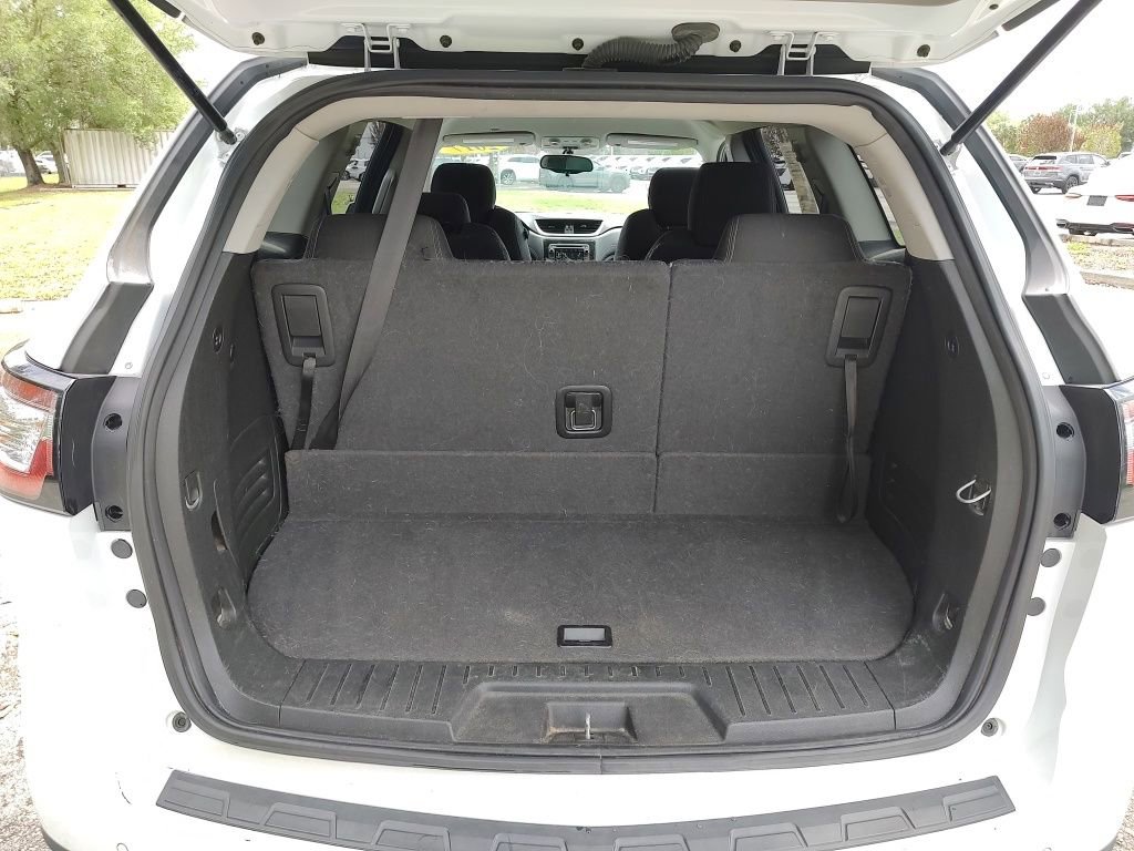 Used 2017 Chevrolet Traverse LT w/ Style and Technology Package image 45