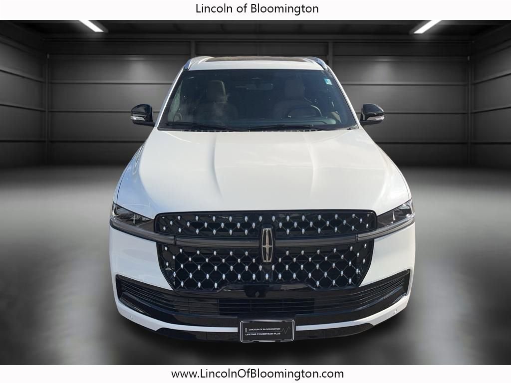 New 2025 Lincoln Navigator L Black Label AWD/4WD image 10