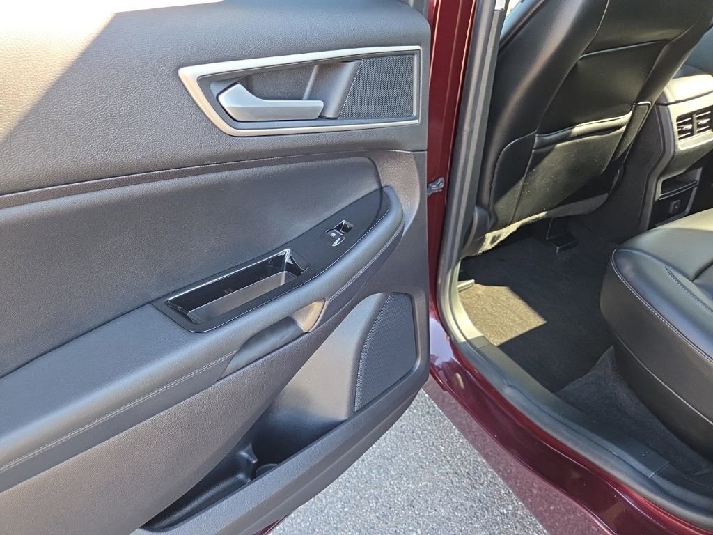 Used 2019 Ford Edge SEL w/ Equipment Group 201A image 20