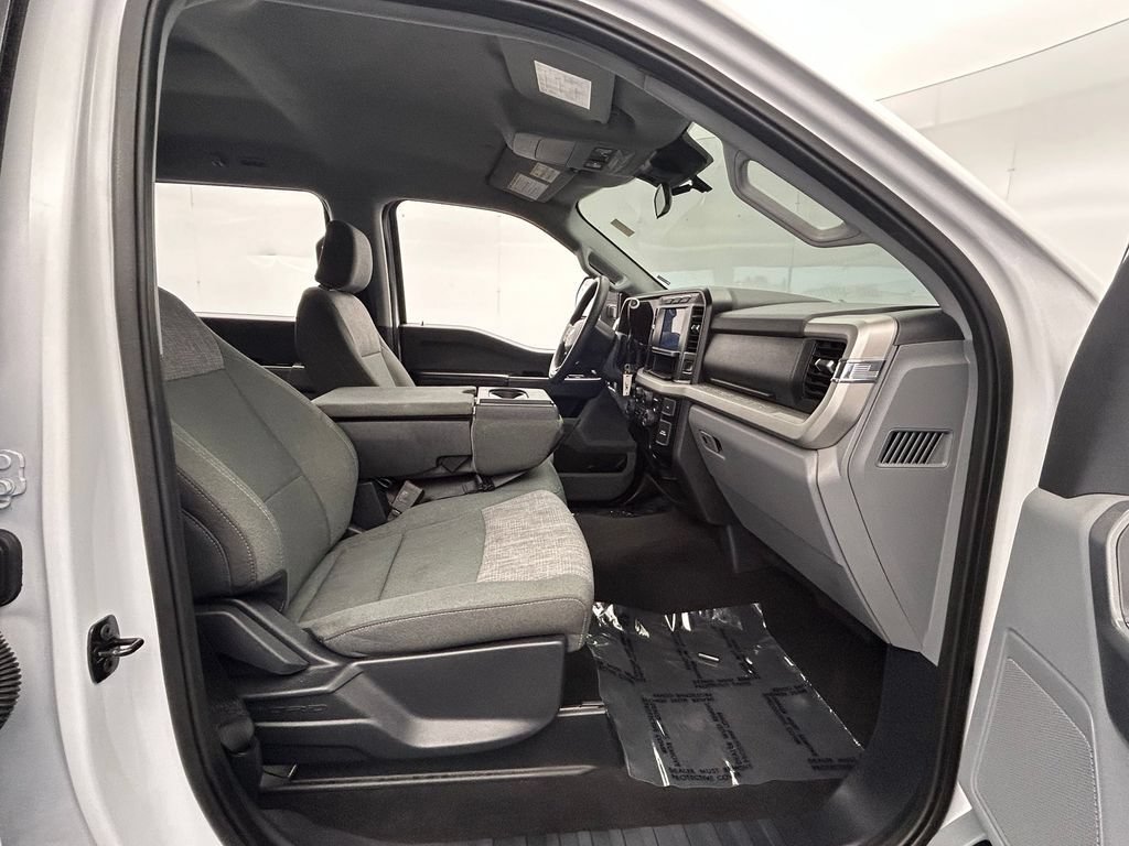 Used 2024 Ford F250 XLT AWD/4WD image 10