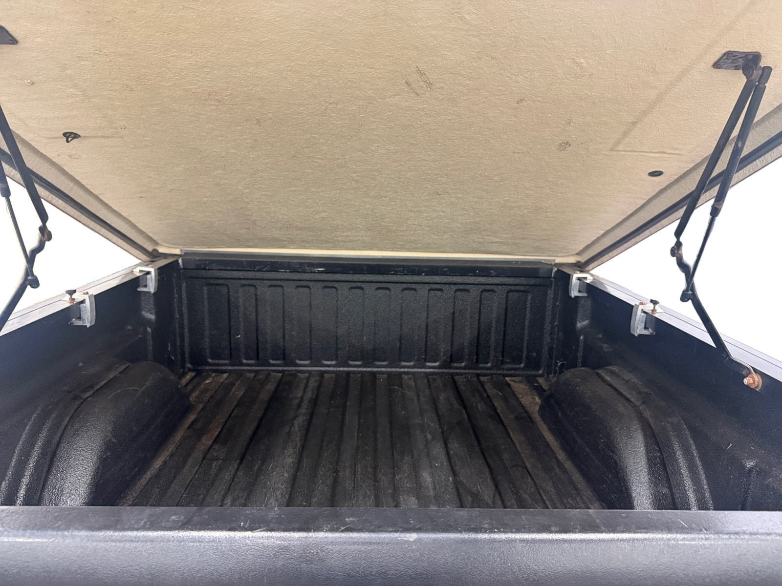 Used 2004 Chevrolet Silverado 1500 4x4 Crew Cab w/ Z71 Convenience Package 2 image 28