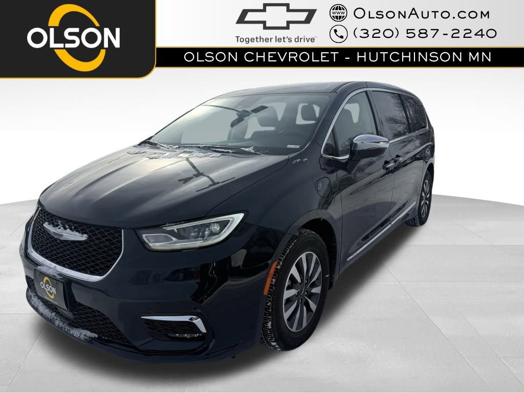 Used 2023 Chrysler Pacifica Limited