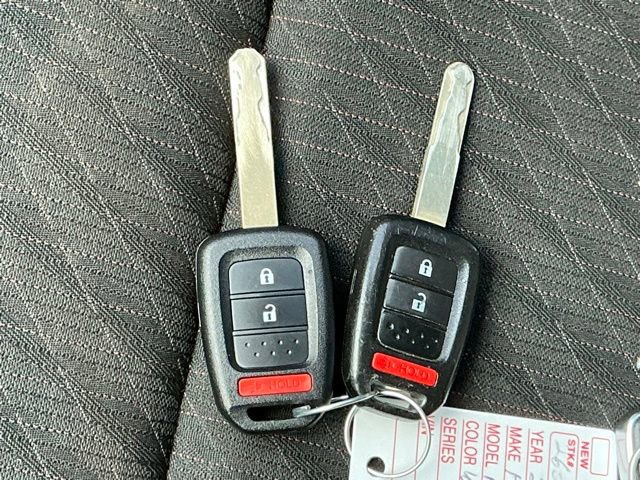 Used 2018 Honda Fit Sport image 16