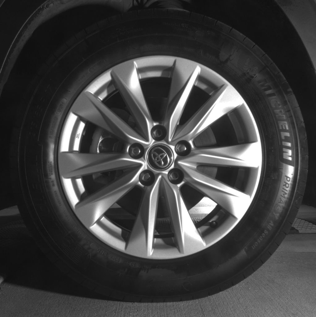 Used 2024 Toyota Corolla Cross LE image 12