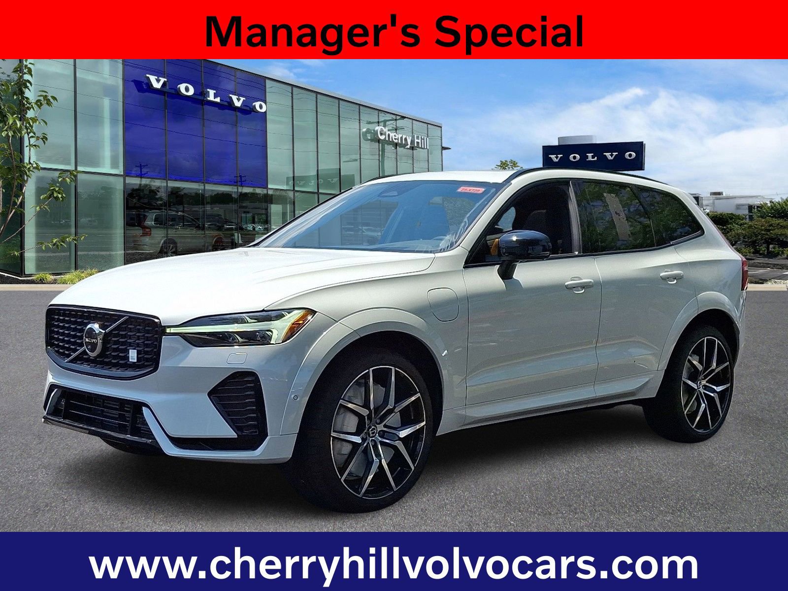 Certified 2025 Volvo XC60 T8 Polestar w/ Protection Package Premier image 3
