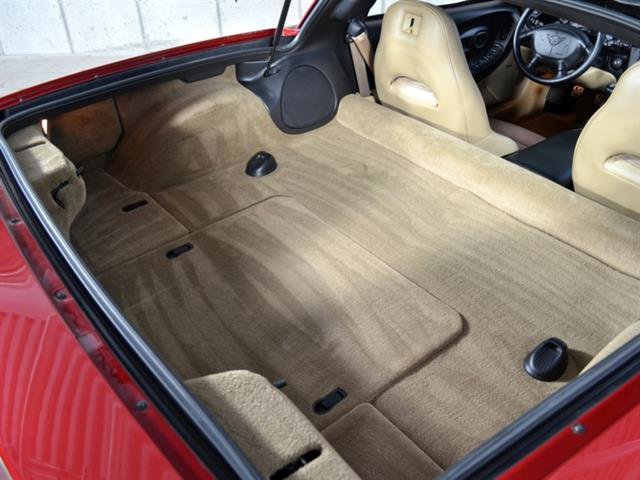 Used 2004 Chevrolet Corvette Coupe w/ Preferred Equipment Group image 16