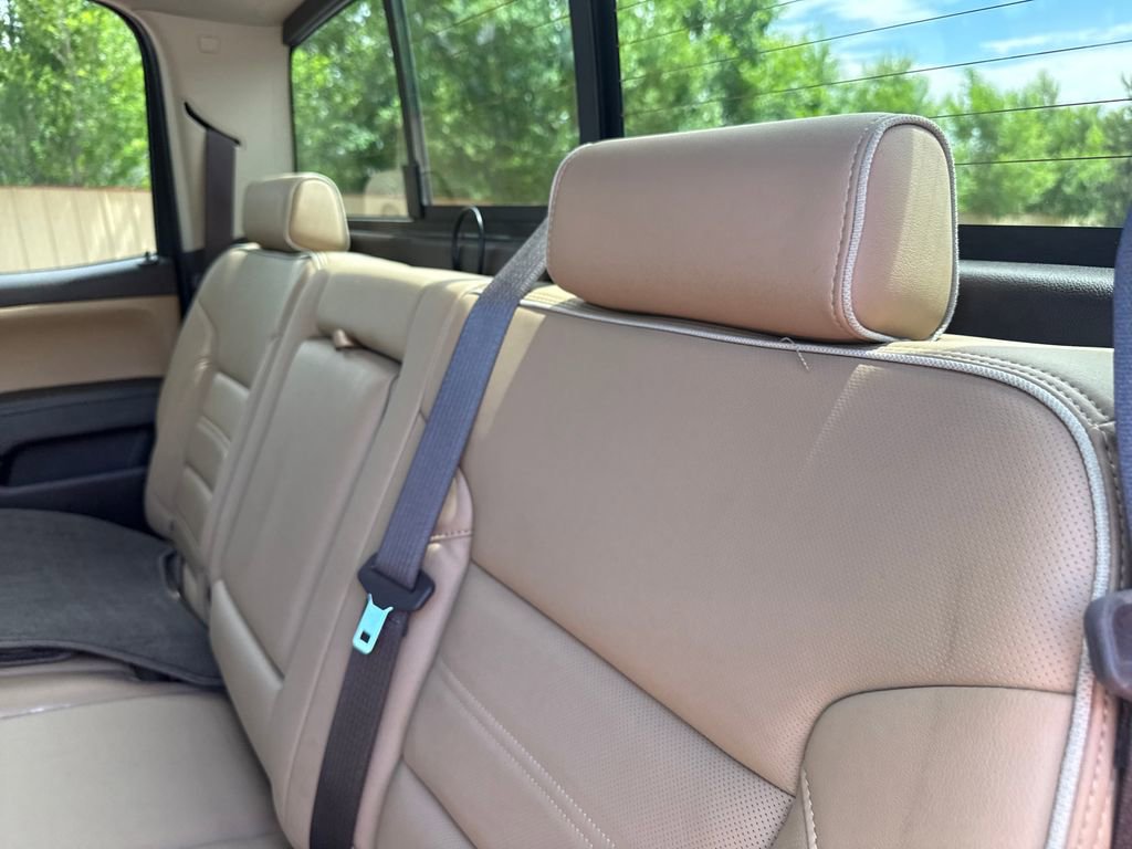 Used 2019 GMC Sierra 2500 Denali w/ Duramax Plus Package AWD/4WD image 19