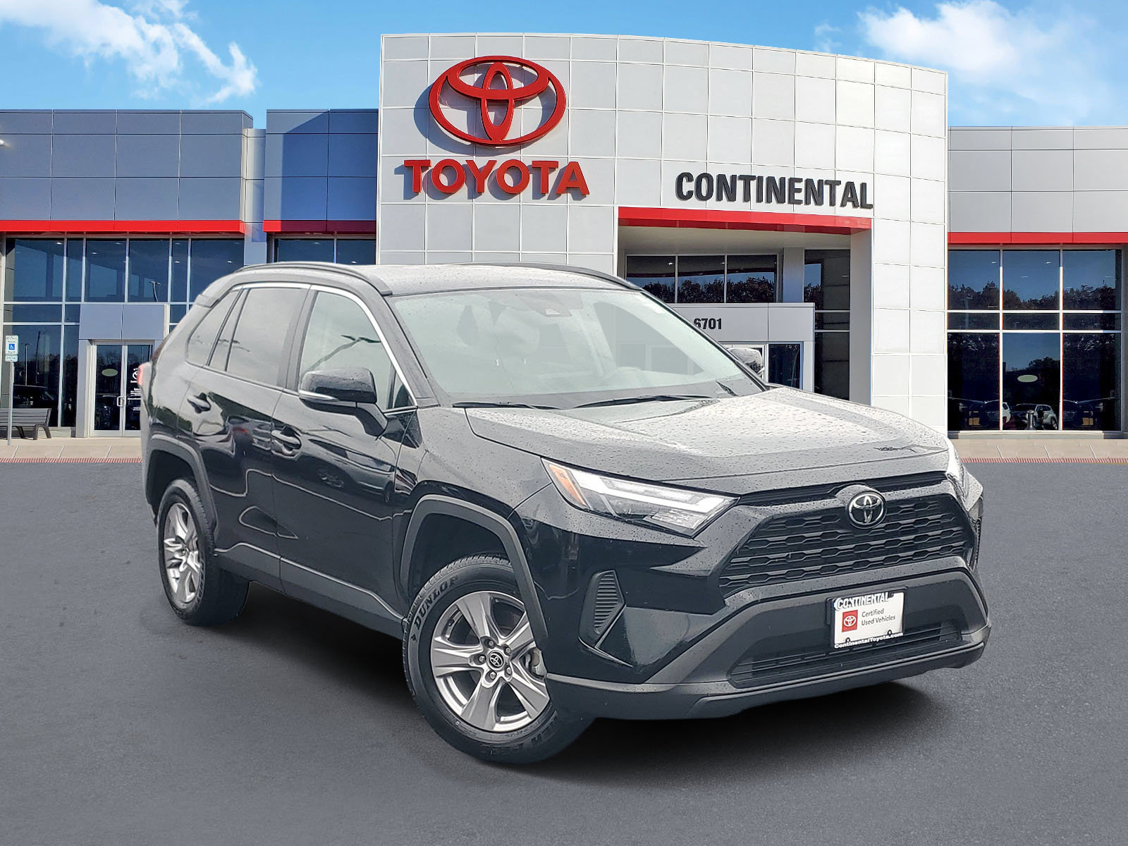 Certified 2025 Toyota RAV4 XLE AWD/4WD image 2