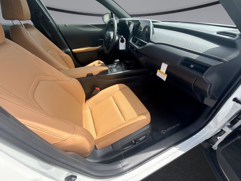 New 2026 Lexus UX 300h FWD image 15