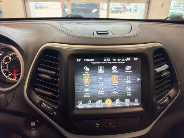 Used 2018 Jeep Cherokee Limited w/ Luxury Group image 21