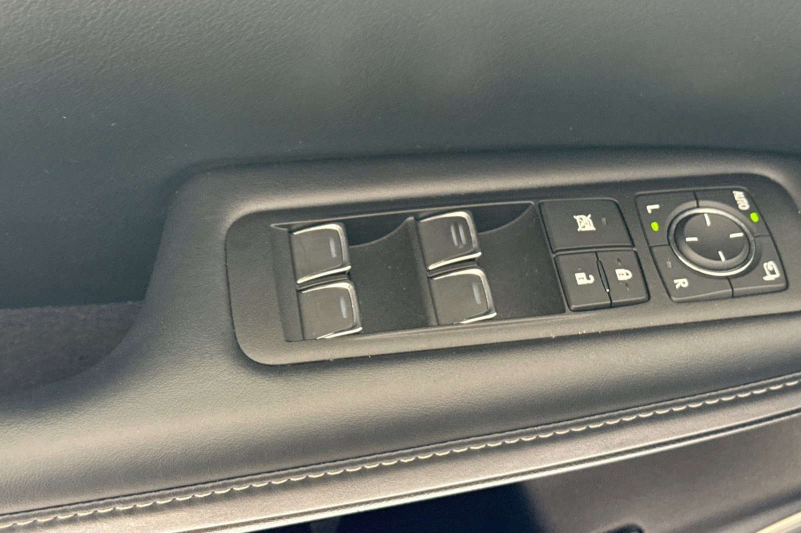 Used 2019 Lexus RX 350 FWD w/ Navigation Package image 13