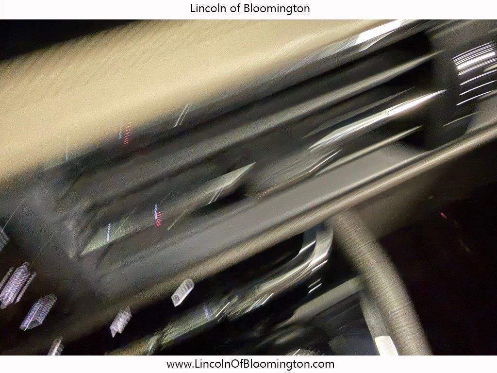 Certified 2022 Lincoln Corsair Reserve w/ Elements Package image 33