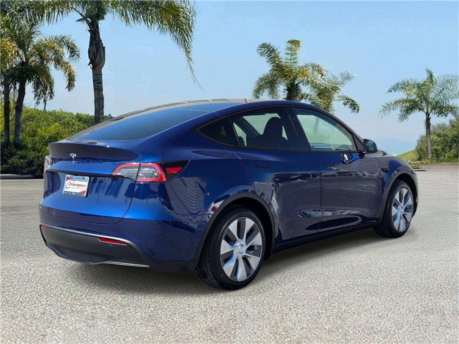 Used 2023 Tesla Model Y 2WD image 4