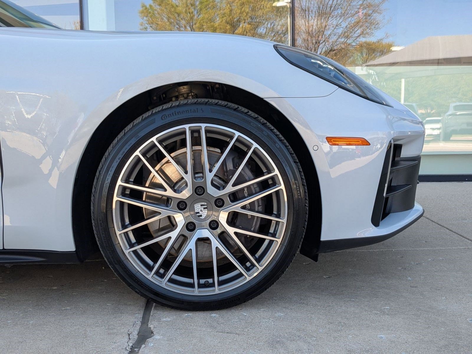 Certified 2025 Porsche Panamera 4 image 11