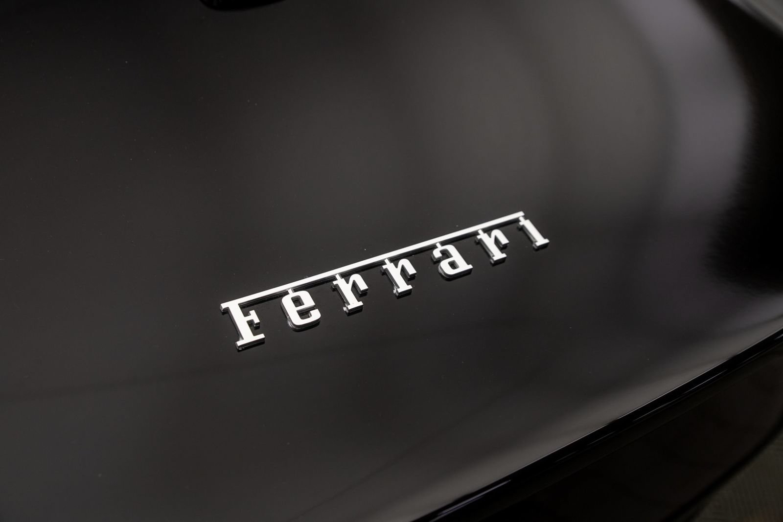 Used 2022 Ferrari 812 GTS RWD image 37