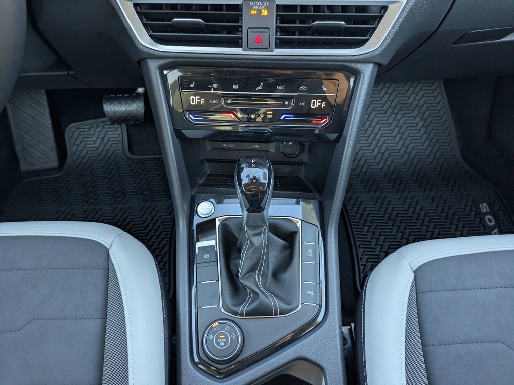 New 2026 Volkswagen Taos SE image 19