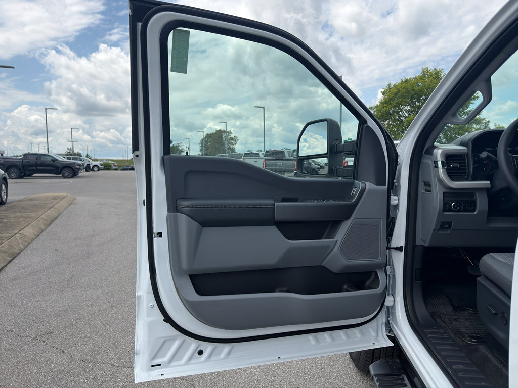 New 2026 Ford F250 XLT AWD/4WD image 9
