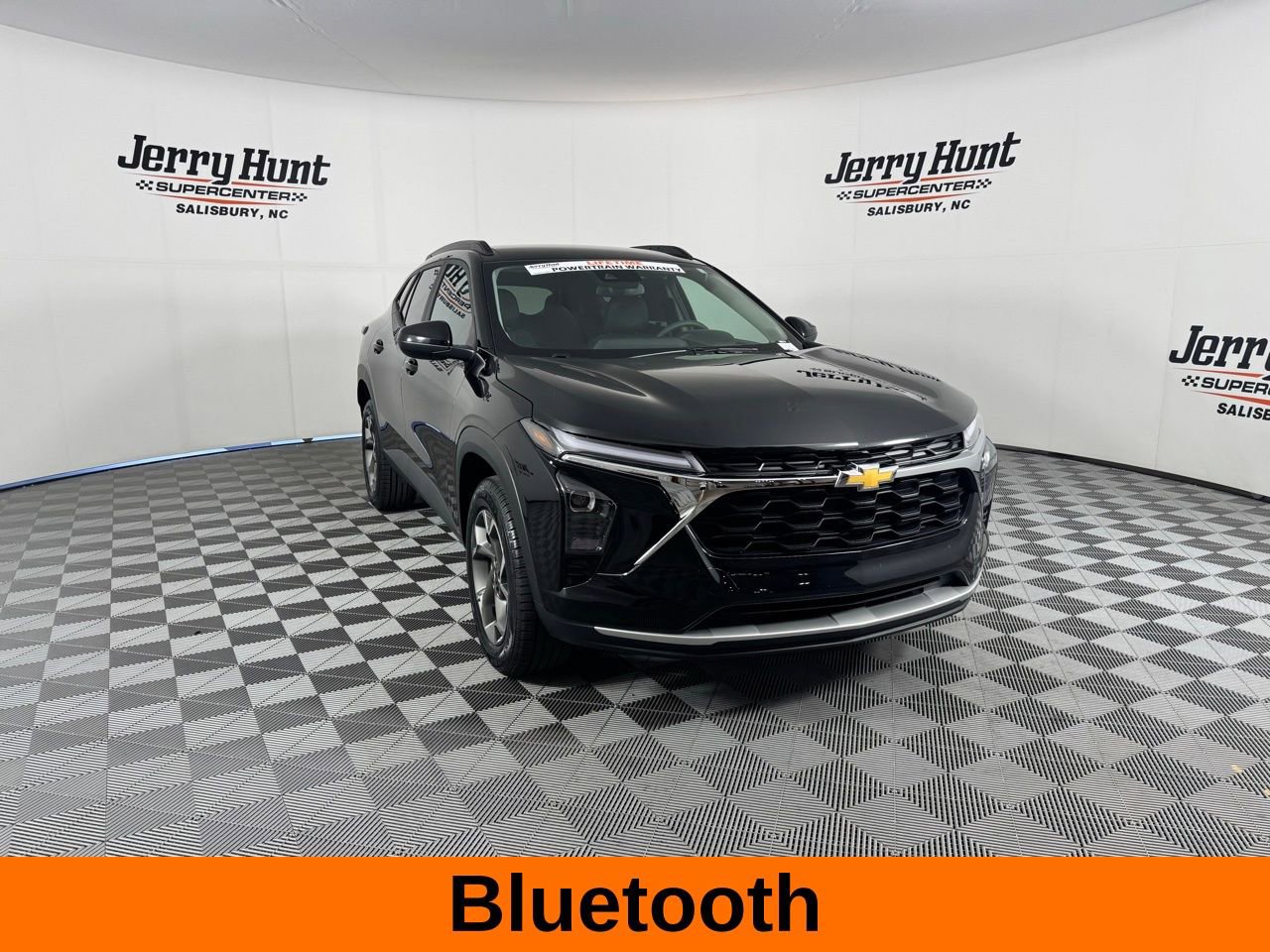 Used 2025 Chevrolet Trax LT FWD image 6
