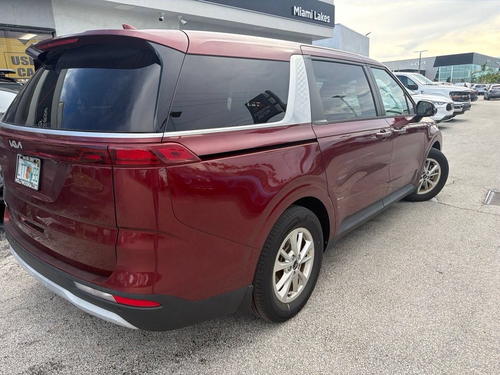 Used 2023 Kia Carnival LX w/ Paint Protection Package FWD image 4