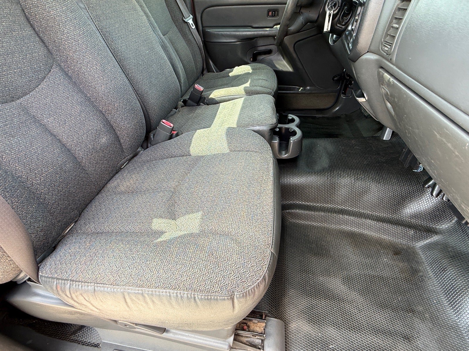 Used 2004 Chevrolet Silverado 1500 W/T RWD image 14