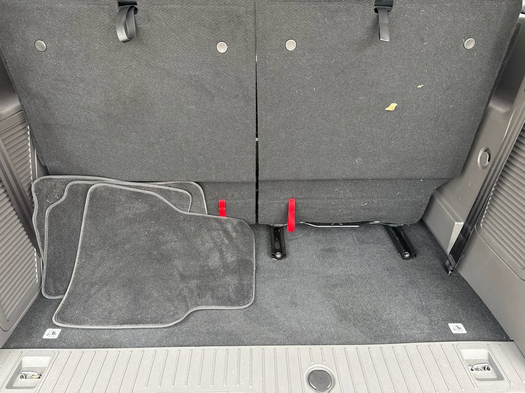Used 2020 Ford Transit Connect XLT FWD image 8