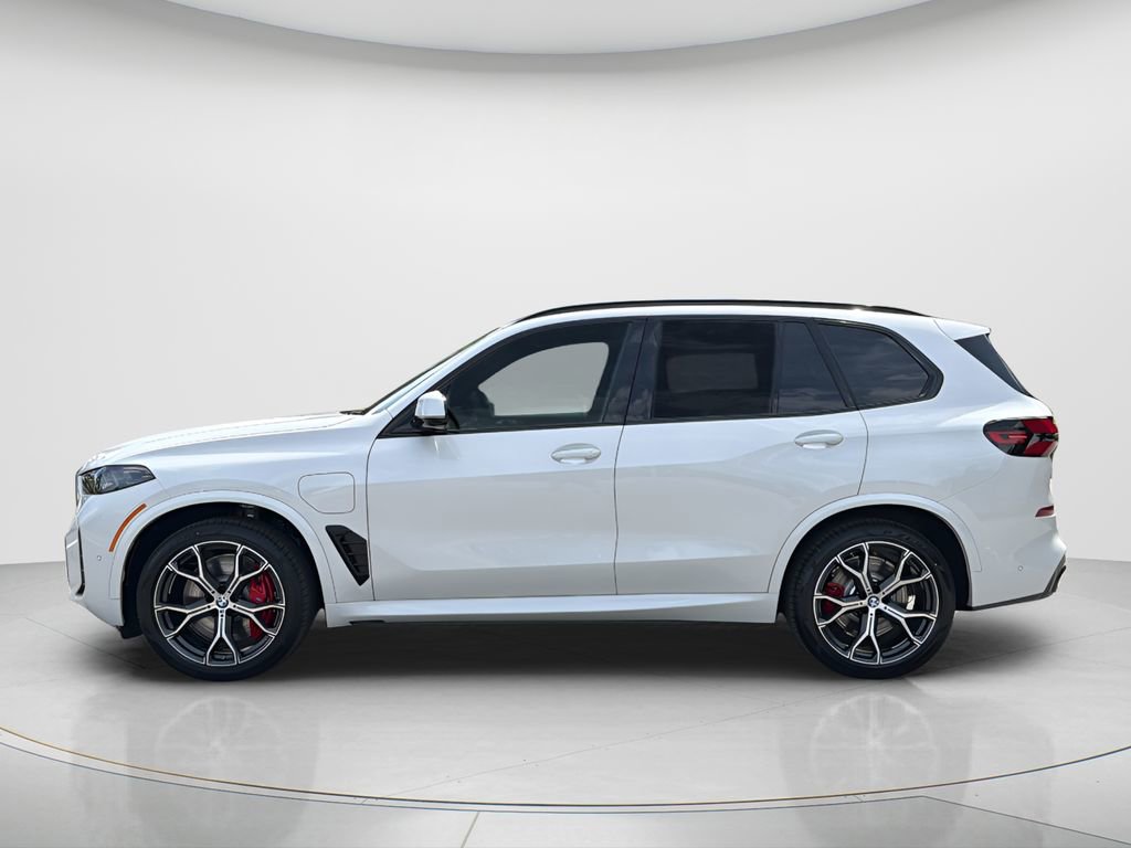 New 2026 BMW X5 xDrive50e w/ M Sport Package AWD/4WD image 8