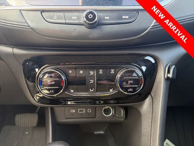Used 2020 Buick Encore GX Select image 14