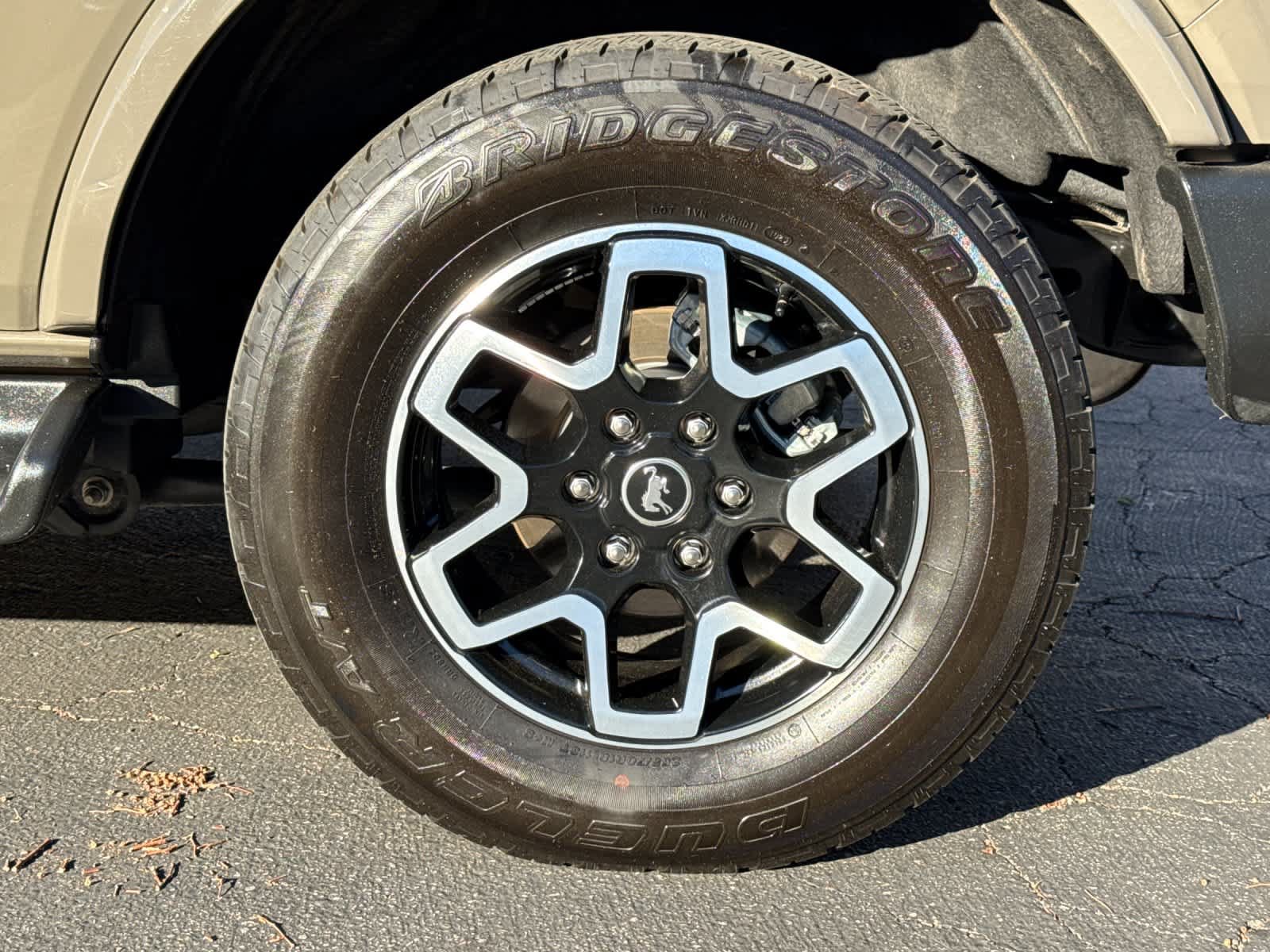 Certified 2025 Ford Bronco Outer Banks AWD/4WD image 26
