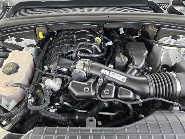 Used 2023 Jeep Grand Cherokee Limited w/ Luxury Tech Group II image 31