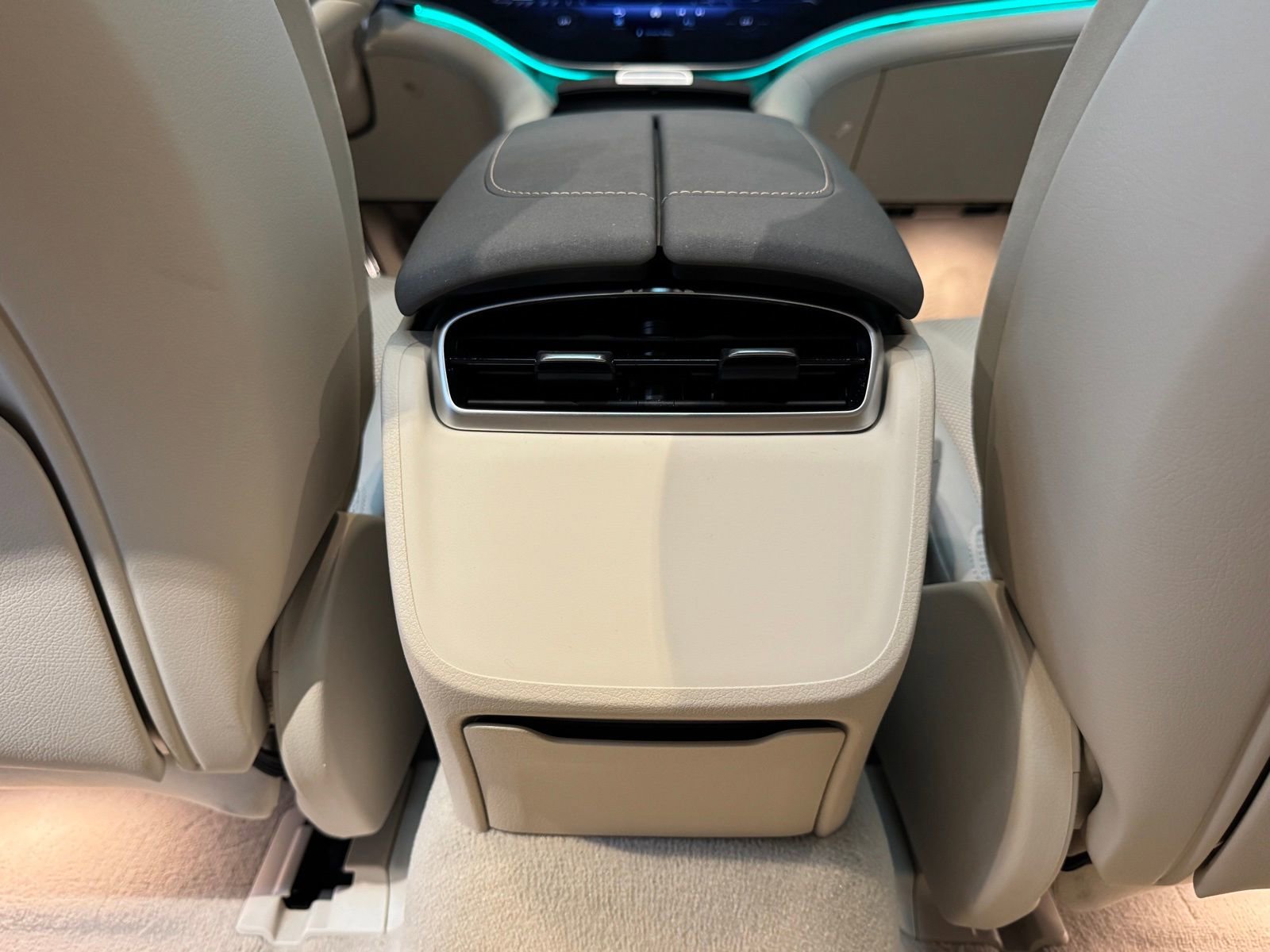 Certified 2023 Mercedes-Benz EQS 580 4MATIC Sedan image 37